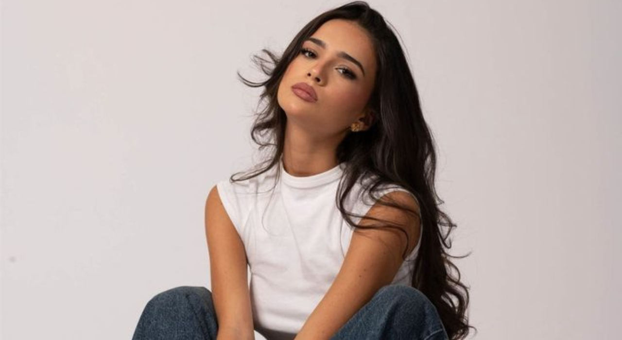 Beginner-Friendly! The Easiest Clip-In Hair Extension Guide to Transform Your Look in Just 10 Minutes